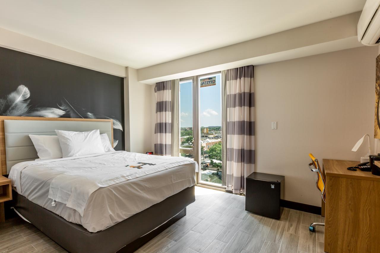 Hotel Ninety Five - Jfk Airport New York Exteriör bild