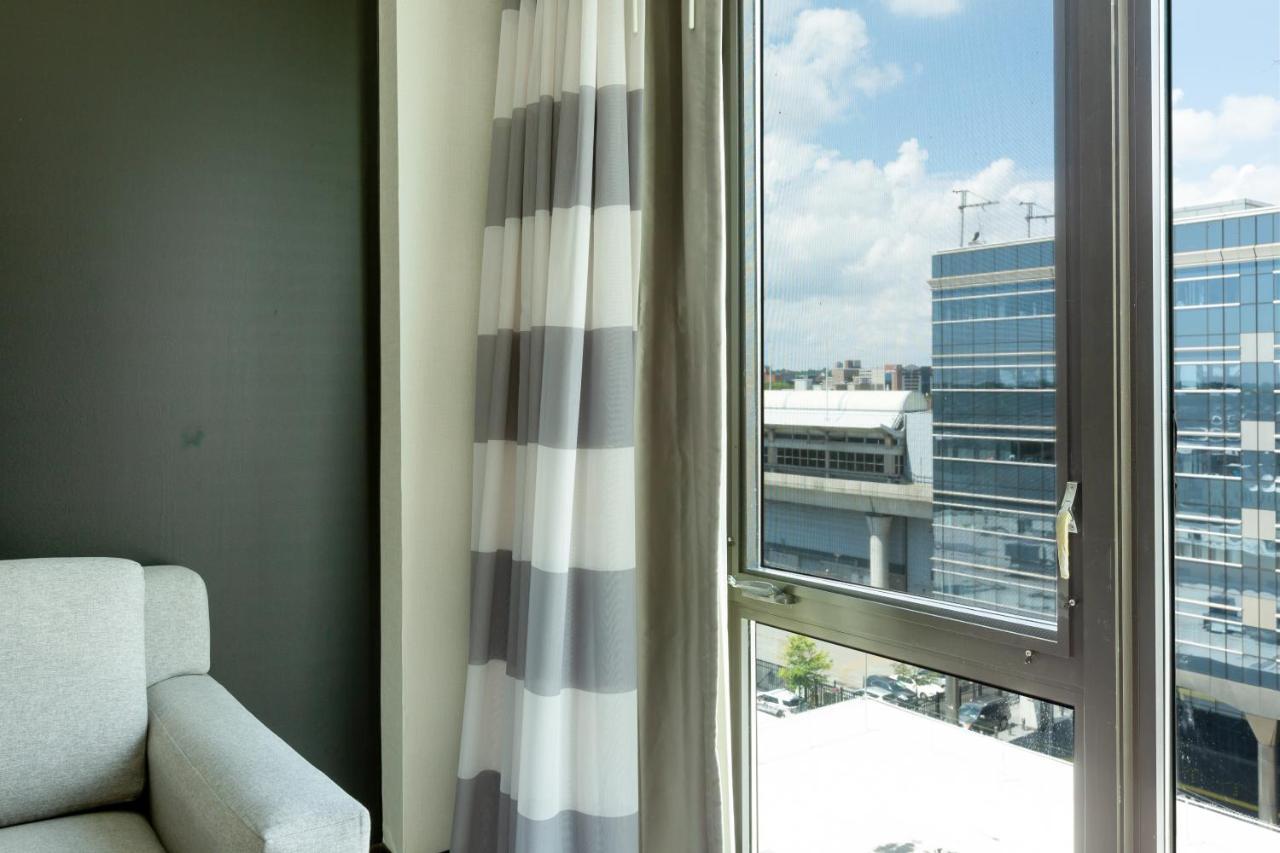 Hotel Ninety Five - Jfk Airport New York Exteriör bild